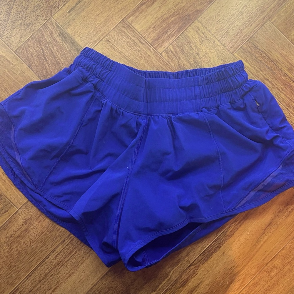 COPY - Lulu lemon hotty hot shorts 2.5 dark blue larkspur poolside physicic